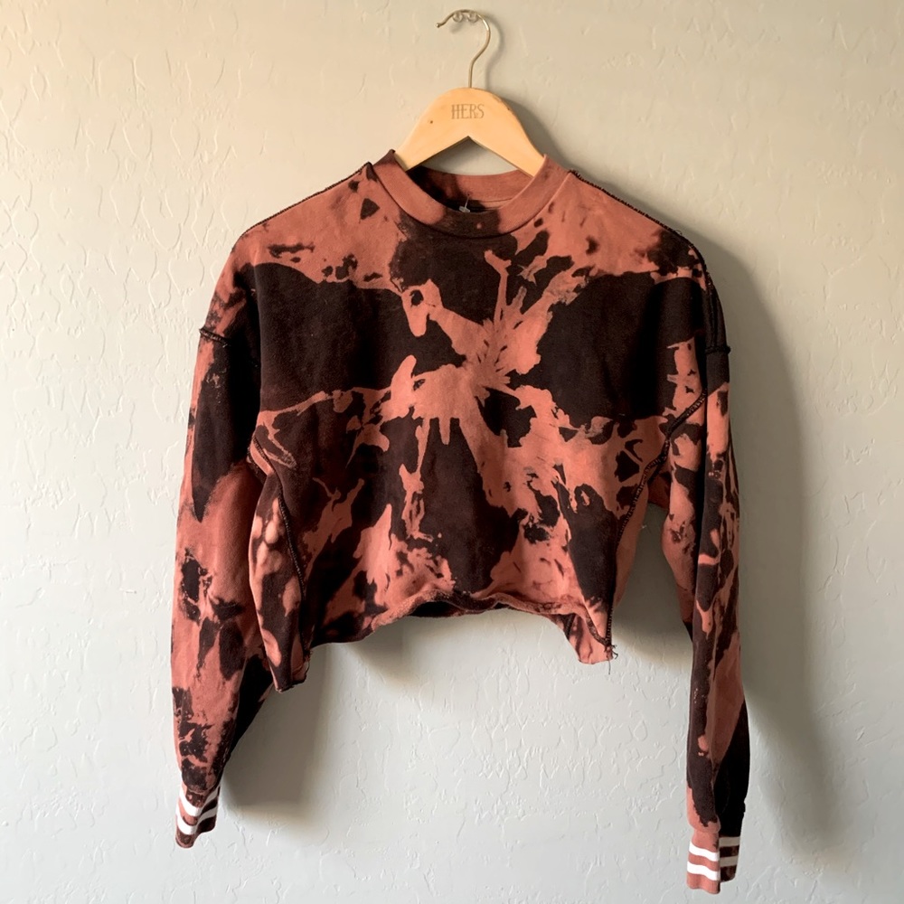 Arizona Jeans bleach out crop sweater size S